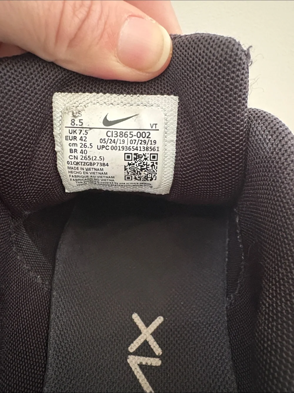 Nike Men Air 200